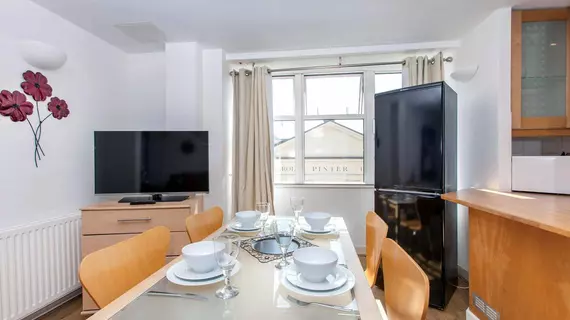 Club Living - Piccadilly & Covent Garden | Londra (ve civarı) - City of Westminster - Soho