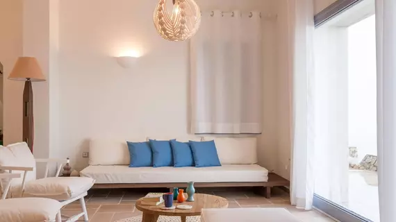 Enastron Suites | Ege Adaları - Santorini