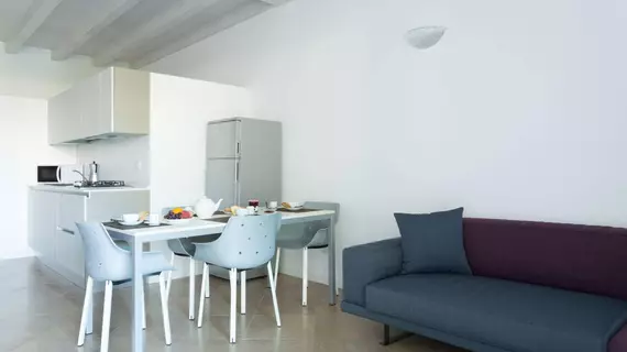 Sirmione Halldis Apartments | Lombardy - Brescia (il) - Sirmione