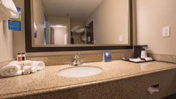 Baymont Inn & Suites Detroit Airport Romulus | Michigan - Detroit (ve civarı) - Romulus