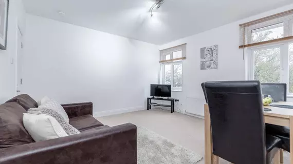 Royal Apartments | Londra (ve civarı) - Hillingdon - West Drayton