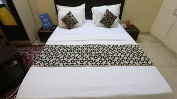 OYO Rooms Sanganva Chowk Trikon Baugh | Gujarat - Rajkot