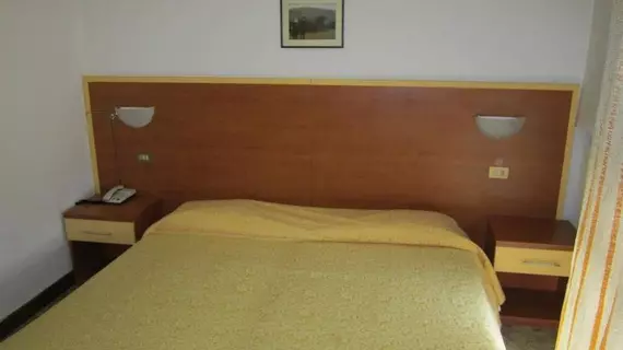 Hotel Marchina | Lombardy - Brescia (il) - Brescia (ve civarı) - Brescia - Villaggio Badia