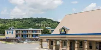 Days Inn Staunton-Mint Springs