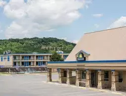 Days Inn Staunton-Mint Springs | Virginia - Staunton (ve civarı) - Staunton