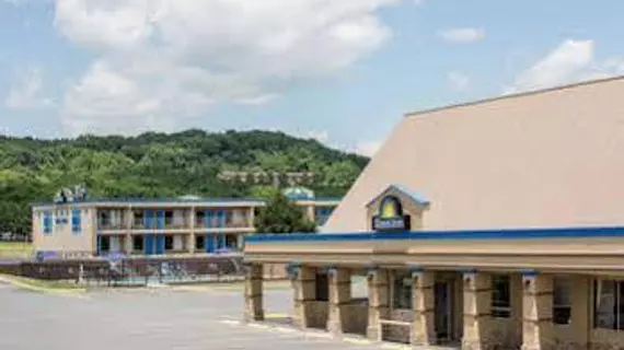 Days Inn Staunton-Mint Springs | Virginia - Staunton (ve civarı) - Staunton