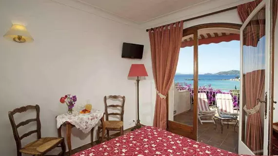 Logis Hotel Belle Vue | Provence - Alpes - Cote d'Azur - Var - Toulon - Hyeres (ve civarı) - Le Lavandou