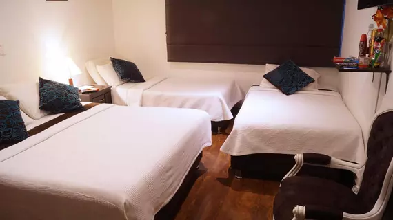 Hotel Santa Cruz Corferias | Cundinamarca - Bogota (ve civarı) - Bogota - Quinta Paredes