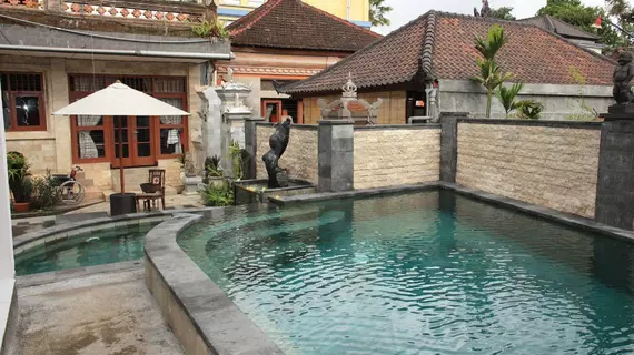 Oka Kartini Bungalows | Bali - Ubud - Petulu