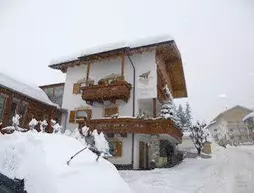 Alpine Residence Villa Adler | Trentino-Alto Adige - Güney Tirol (il) - Marebbe