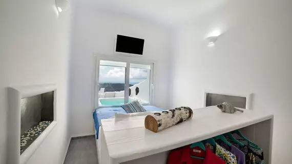 Fira Deep Blue Suite | Ege Adaları - Santorini