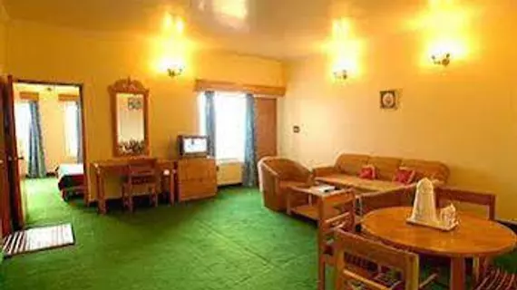 Cliff Top Club Resort | Uttarkand - Joshimath