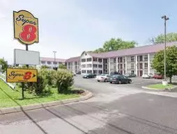 Super 8 - Sevierville | Tennessee - Gatlinburg - Pigeon Forge (ve civarı) - Sevierville