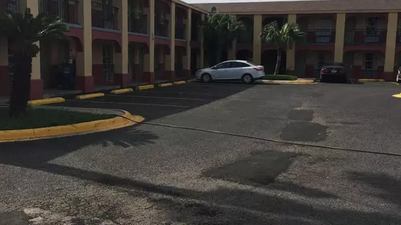 Executive Inn Mercedes | Teksas - McAllen (ve civarı) - Mercedes