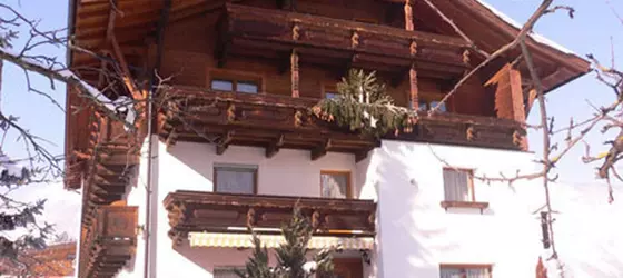 Gästehaus Hackl | Tirol - Imst (ve civarı) - Sautens