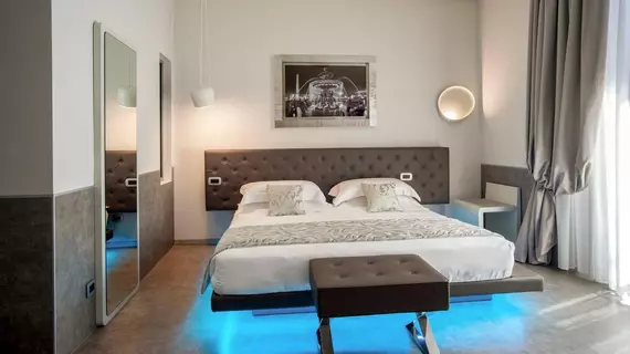 Montenapoleone Suites | Lombardy - Milano (ve civarı) - Milano - Centro Storico