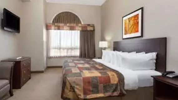 Ramada Hotel Weyburn | Saskatchewan - Weyburn