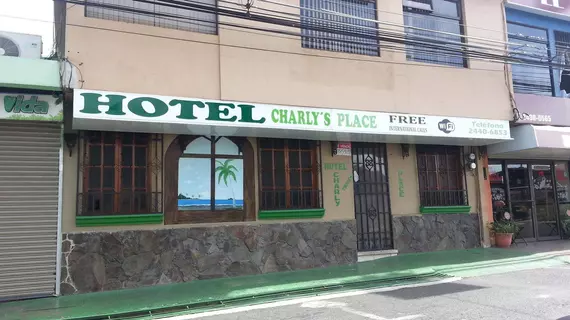 Charly's Place Hotel | Alajuela (ili) - San Jose (ve civarı) - Alajuela