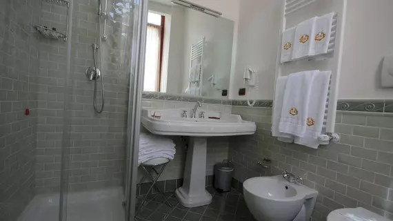 Hotel Rojan | Abruzzo - L'Aquila (il) - Sulmona