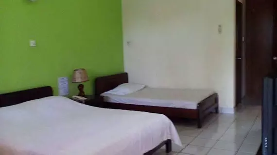 Seaside Travellers Inn | Sabah - Kota Kinabalu (ve civarı) - Kinarut