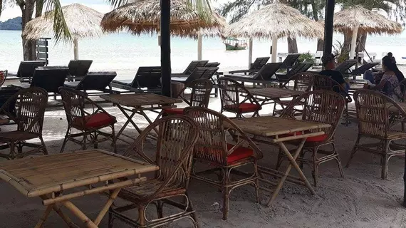 Otres Camp Bar and Restaurant | Koh Kong - Sihanoukville (ve civarı) - Sihanoukville - Mittakpheap