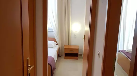 Hotel Adriatic Beach Queen | Split-Dalmaçya - Podstrana