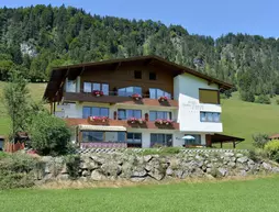 Hotel Garni Tirol | Tirol - Kitzbühel District - Kufstein (ve civarı) - Walchsee