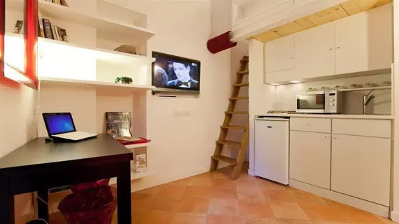 Frangipane Studio Terrace | Lazio - Roma (ve civarı) - Roma Kent Merkezi - Monti