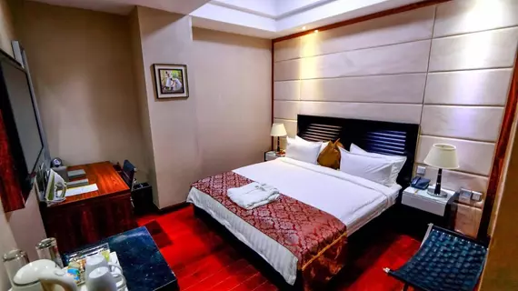 Golden Tulip Essential Lagos Airport Hotel | Lagos (ve civarı) - Lagos