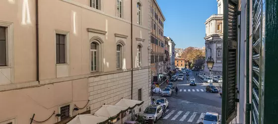 Ora Guesthouse | Lazio - Roma (ve civarı) - Roma Kent Merkezi - Monti