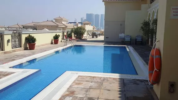 Beach Hotel Apartment | Dubai - Dubai