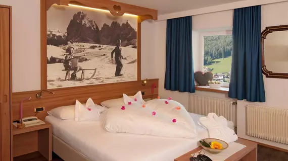 Alpenhotel Rainell | Trentino-Alto Adige - Güney Tirol (il) - Ortisei