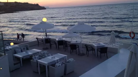 Filoxenia Beach Hotel | Girit Adası - Rethimnon (bölge) - Rethimnon