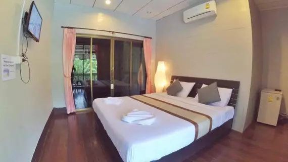 Marina Hut Guest House | Krabi İli - Ko Lanta