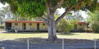 Beerwah Glasshouse Mountains Motel