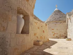 Almapetra Trulli Resort | Puglia - Bari (il) - Locorotondo