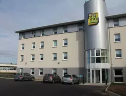 First Inn Hotel | Ile-de-France - Essonne (bölge) - Les Ulis