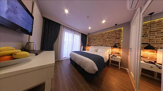 Taksim Santa Lucia Hotel |  Istanbul  - Beyoğlu - Sütlüce Mahallesi