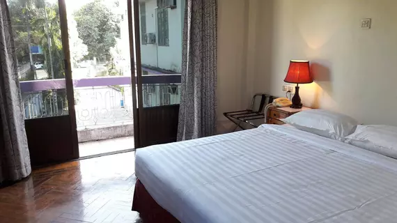 Queen Shin Saw Pu Hotel | Yangon - Ahlone