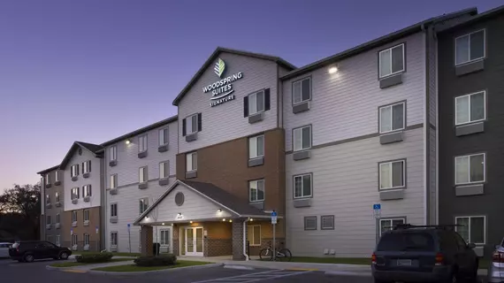 Woodspring Suites Signature Clearwater | Florida - St. Petersburg - Clearwater (ve civarı) - Clearwater