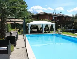 Albergo Paradiso | Lombardy - Varese (il) - Maccagno con Pino e Veddasca