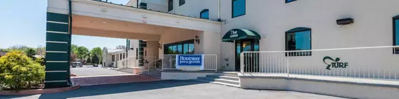 Rodeway Inn and Suites | Batı Virginia - Martinsburg (ve civarı) - Charles Town