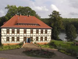 Drostenhaus Feldberg | Mecklenburg - Batı Pomerania - Mecklenburger Seenplatte - Feldberger Seenlandschaft