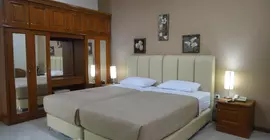 Gondia International Guest House | West Java - Cakarta (ve civarı) - Cakarta