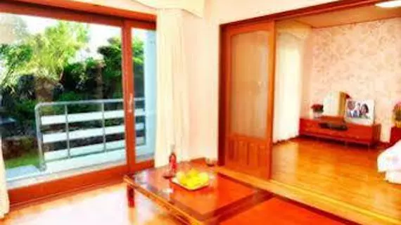 Living Stone Pension | Jeju Adası - Seogwipo - Seogwipo Şehri