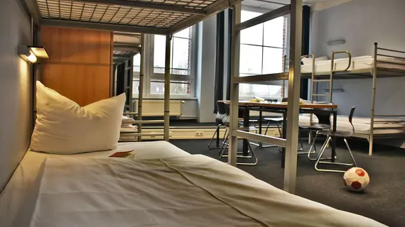 Industriepalast Hostel & Hotel Berlin | Berlin (ve civarı) - Friedrichshain-Kreuzberg - Friedrichshain