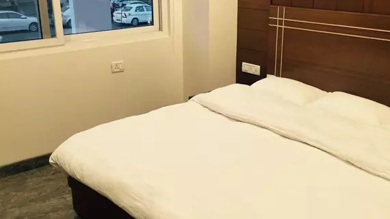 Vivek Hotel | Batı Delhi - Ulusal Eyalet Başkenti Delhi - Delhi (ve civarı) - Yeni Delhi