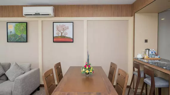 Sky Star Hotel | Yangon - Tamwe Kasabası