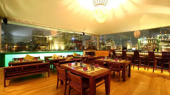 Galleria Sukhumvit 10 Bangkok by Compass Hospitality | Bangkok - Bangkok Merkezi İş Bölgesi