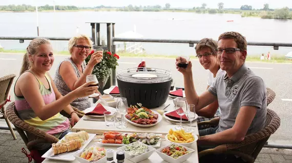 Hotel Restaurant Zalen Hoogeerd | Gelderland - Nijmegen (ve civarı) - Niftrik